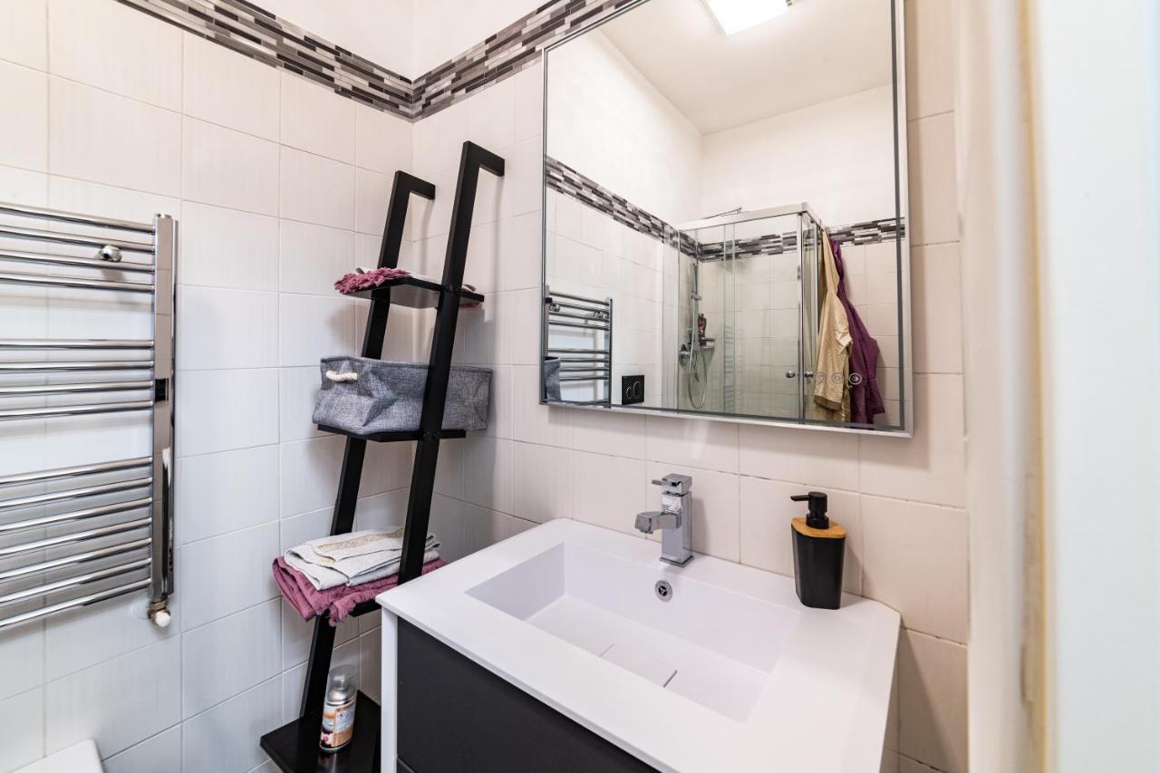 Morgana Sotto Le Torri Centro Storico Apartman Bologna Kültér fotó