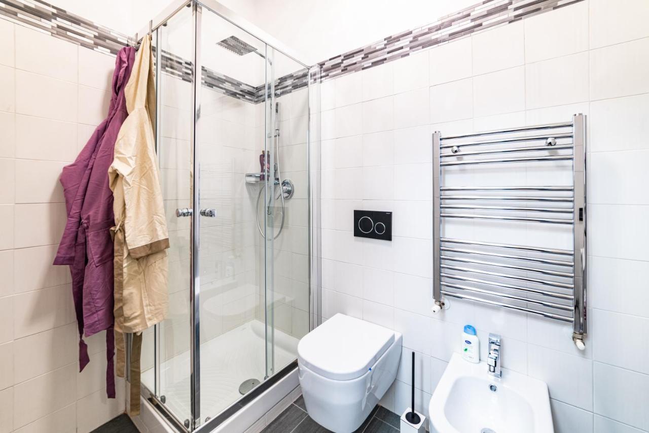 Morgana Sotto Le Torri Centro Storico Apartman Bologna Kültér fotó