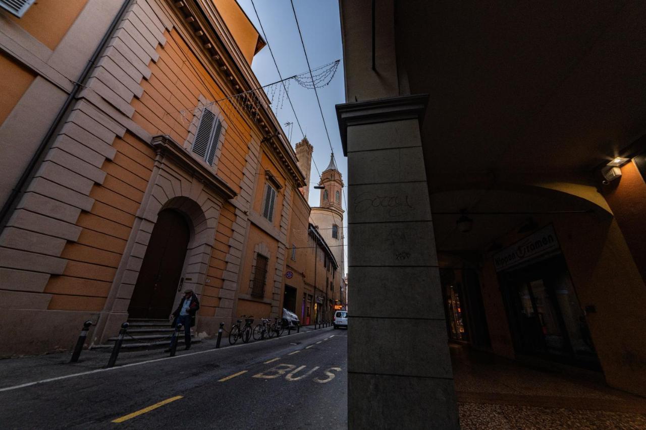 Morgana Sotto Le Torri Centro Storico Apartman Bologna Kültér fotó