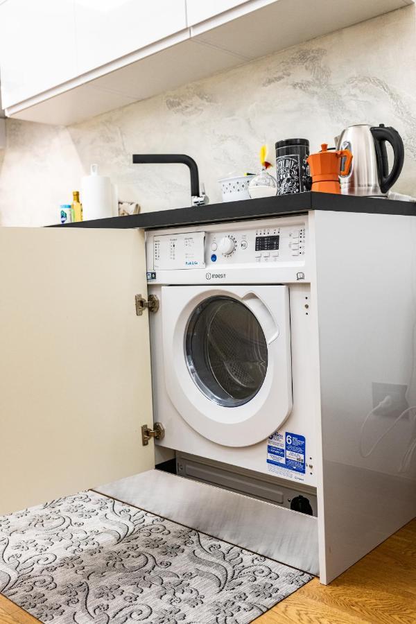 Morgana Sotto Le Torri Centro Storico Apartman Bologna Kültér fotó