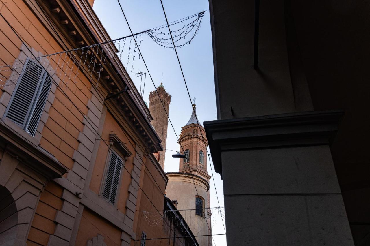 Morgana Sotto Le Torri Centro Storico Apartman Bologna Kültér fotó